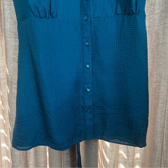 Banana Republic Teal Silk Polka Dot Tie Back Button-Up Blouse Size Medium - Picture 6 of 14